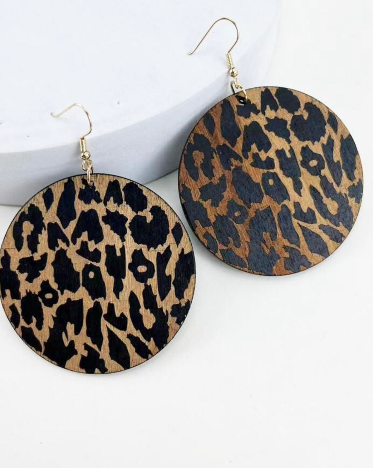 wood circle leopard earrings