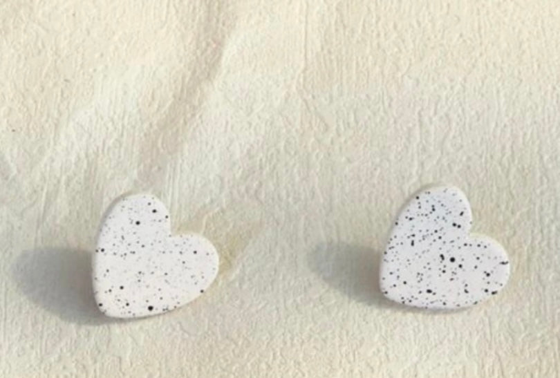 White/Black Heart Post Earrings