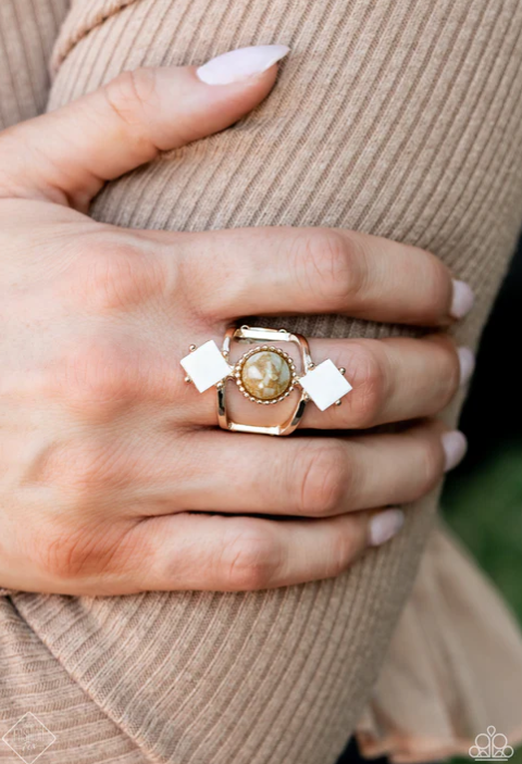 ♥ Sunbeam Showcase - Gold ♥ Ring